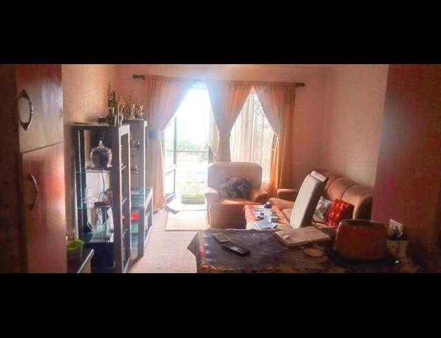 2 BEDROOM APARTMENT FOR SALE IN MONTCLAIR